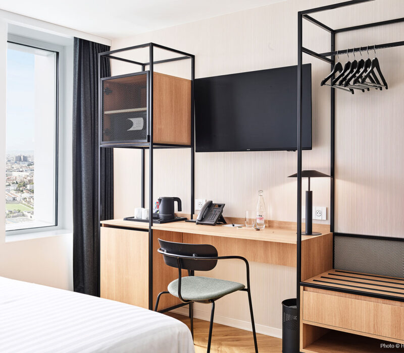 h-hotels_chambre-comfort-06-h4-hotel-wyndham-paris-pleyel-resort_w